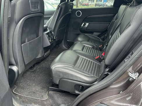 Used 2021 Land Rover Discovery HSE R-Dynamic image 8