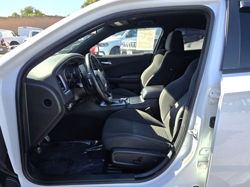 Used 2019 Dodge Charger GT w/ Blacktop Package image 12