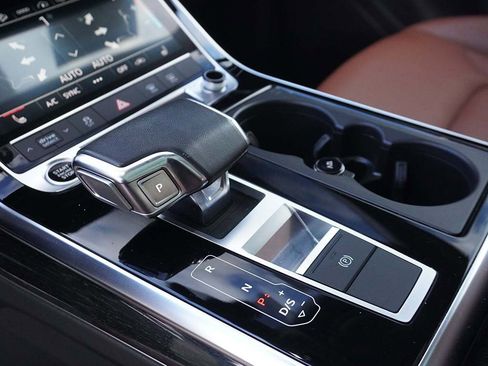 Used 2023 Audi Q7 2.0T Premium w/ Convenience Package image 61