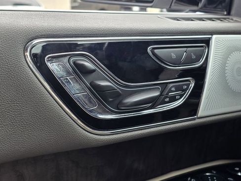 Used 2023 Lincoln Navigator Reserve RWD image 16