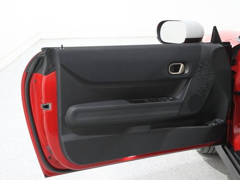 Certified 2025 MINI Cooper S image 4