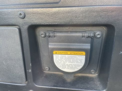 Used 2021 Toyota Tacoma TRD Sport w/ Technology Package image 46