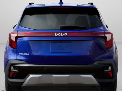 New 2026 Kia Seltos S FWD image 4