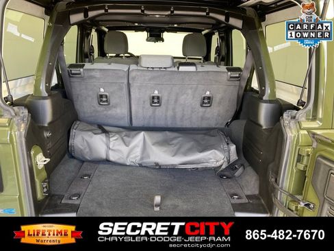 Used 2024 Jeep Wrangler Unlimited AWD/4WD image 29