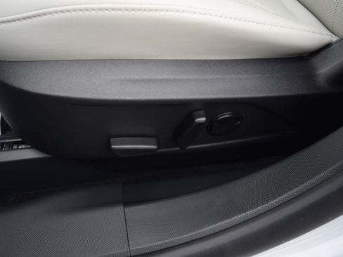 Used 2023 Ford Mustang Mach-E Premium image 18