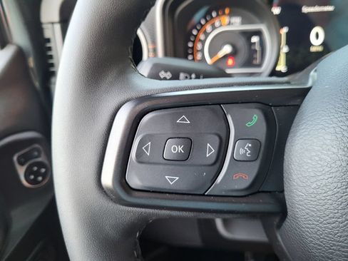 Used 2026 Jeep Gladiator Mojave AWD/4WD image 23