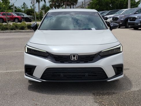 Used 2024 Honda Civic Sport image 2