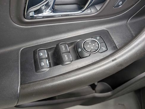 Used 2019 Ford Taurus Limited AWD/4WD image 33