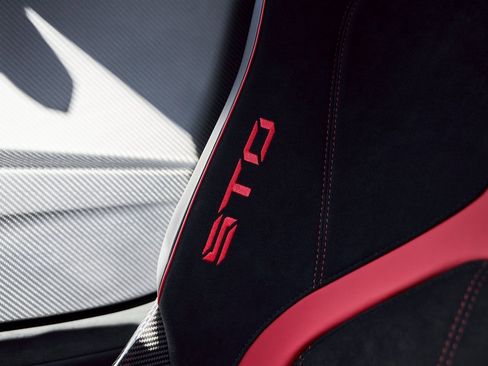 Used 2024 Lamborghini Huracan STO image 49