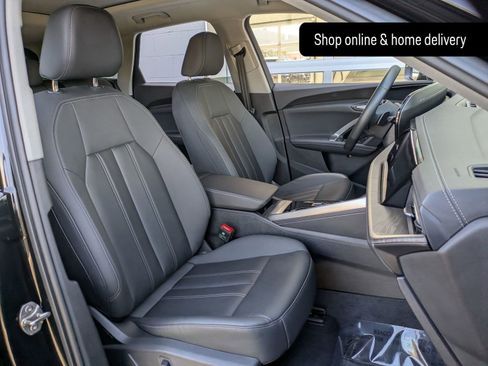 Used 2025 Audi Q5 Premium w/ Convenience Package image 28