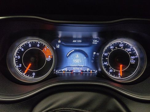 Used 2021 Jeep Cherokee Limited image 23