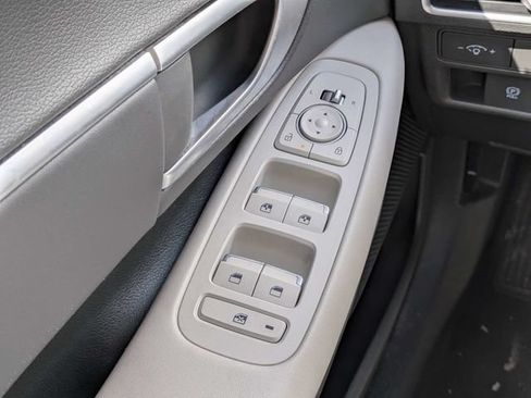 Used 2025 Hyundai Sonata SEL FWD image 16