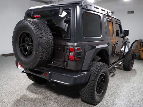Used 2018 Jeep Wrangler Unlimited Sport S AWD/4WD image 7