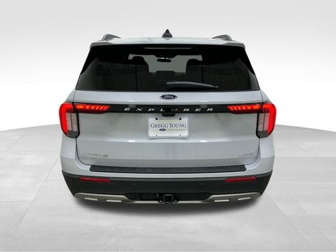 New 2026 Ford Explorer Active w/ Active Comfort Package image 24