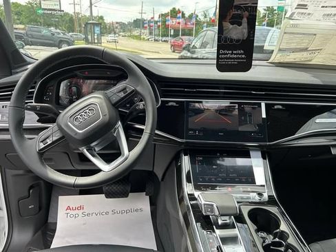 Used 2025 Audi Q7 3.0T Premium Plus w/ Premium Plus Package AWD/4WD image 13