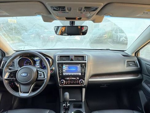 Used 2018 Subaru Outback 2.5i Limited AWD/4WD image 20