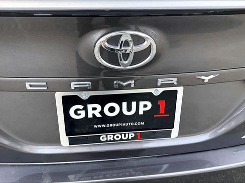 Used 2022 Toyota Camry SE w/ Cold Weather Package image 30