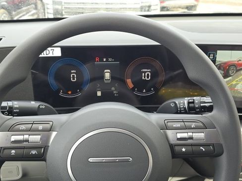 New 2026 Hyundai Kona SE image 10