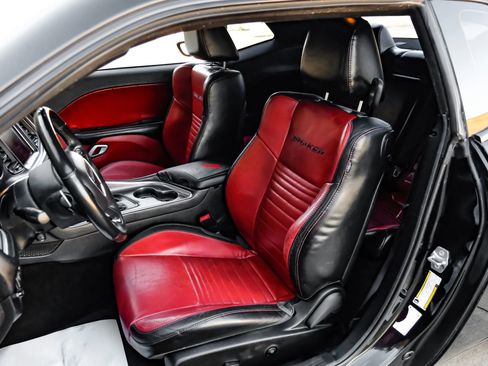 Used 2015 Dodge Challenger R/T Plus image 37