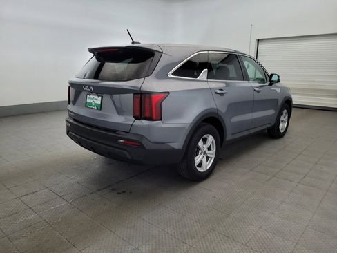 Used 2023 Kia Sorento LX FWD image 9
