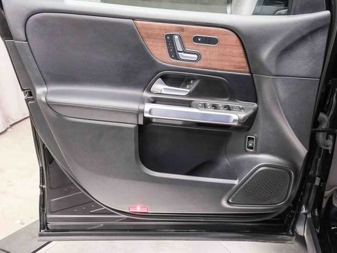 Certified 2023 Mercedes-Benz GLB 250 image 23