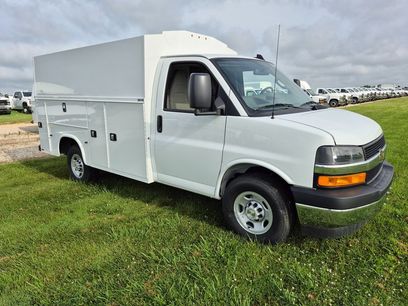 New 2025 Chevrolet Express 3500 w/ Power Convenience Package