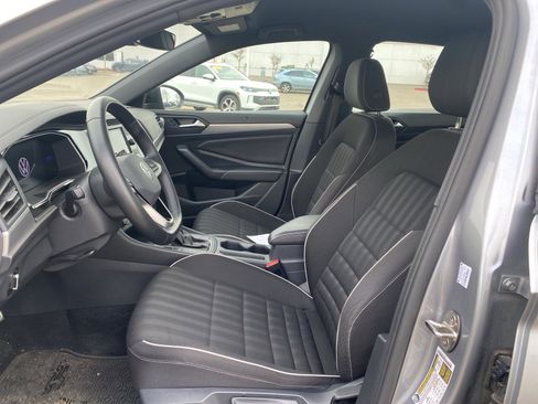 Used 2024 Volkswagen Jetta Sport image 7