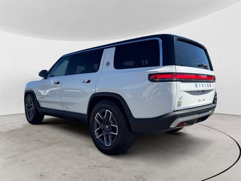 Used 2023 Rivian R1S Adventure image 3