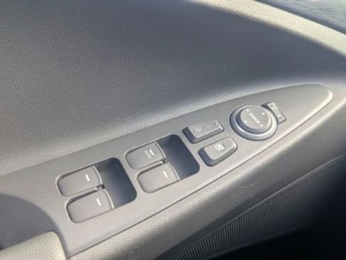 Used 2011 Hyundai Sonata GLS image 37