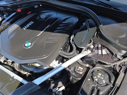 Used 2019 BMW 540i w/ Premium Package image 24