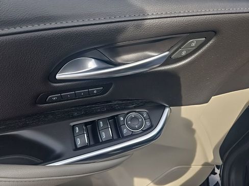 Used 2023 Cadillac XT4 Premium Luxury AWD/4WD image 12