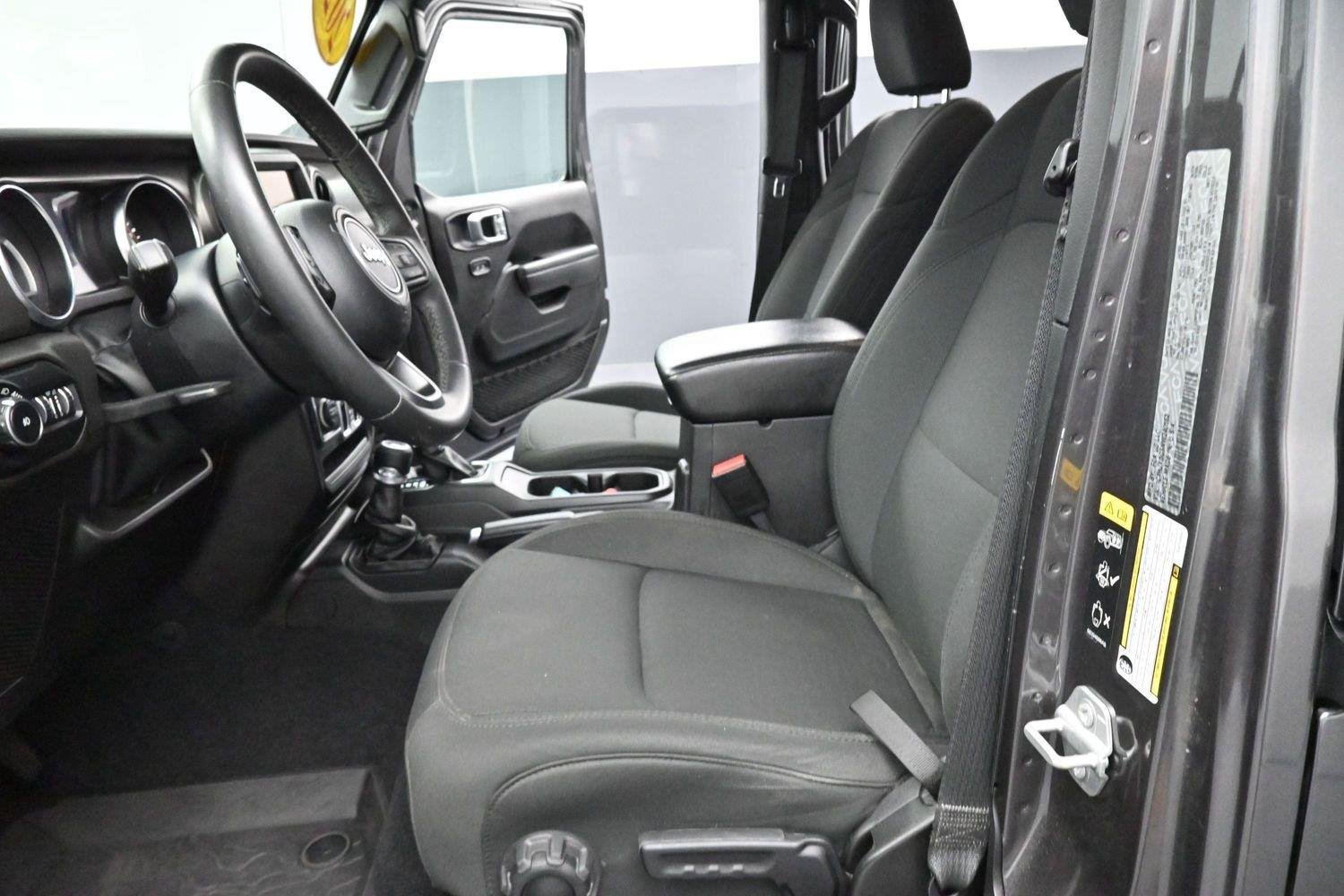 Used 2022 Jeep Wrangler Unlimited Sport AWD/4WD image 13