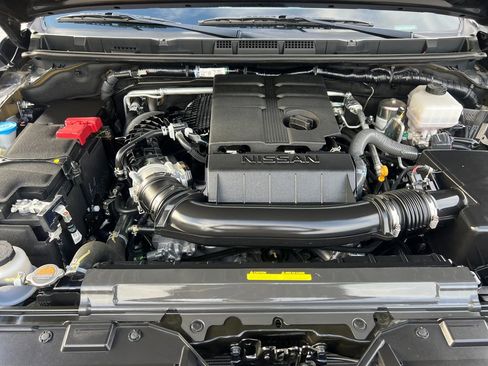 Used 2024 Nissan Frontier SV w/ Technology Package image 21