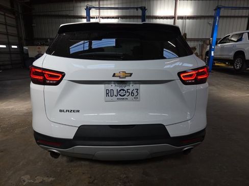 Used 2025 Chevrolet Blazer LT image 11