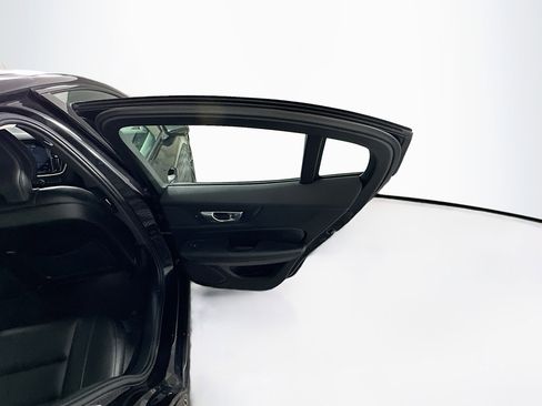 Used 2024 Volvo S60 B5 Plus image 30