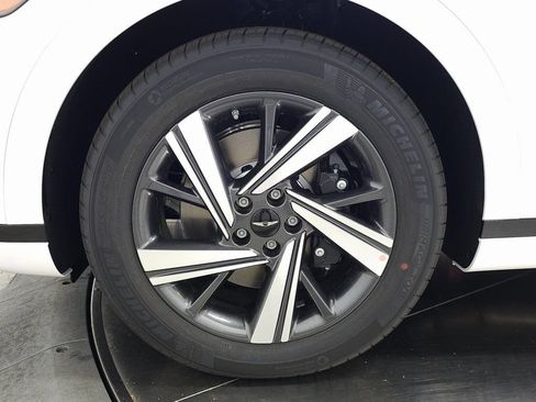 Used 2026 Genesis GV70 3.5T Sport Advanced AWD/4WD image 8