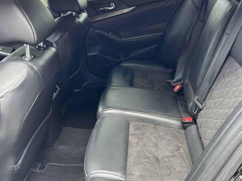 Used 2017 Nissan Maxima SR w/ Midnight Edition FWD image 16