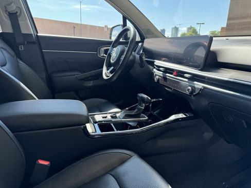 Used 2024 Kia Sorento SX image 42