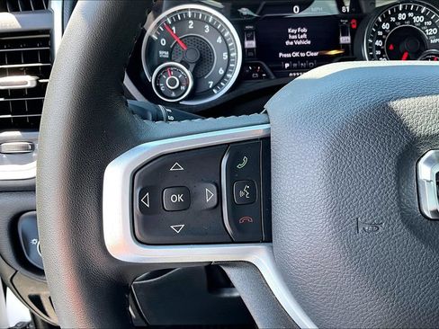 Used 2023 RAM 1500 Big Horn AWD/4WD image 14