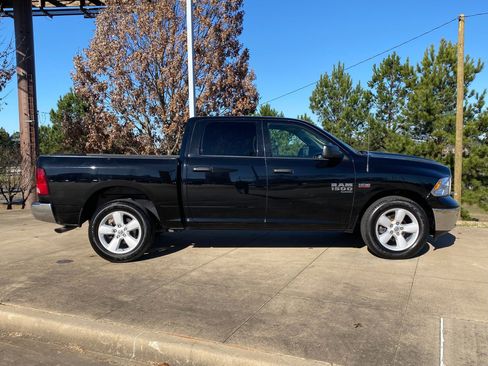 Used 2023 RAM 1500 Classic SLT image 7
