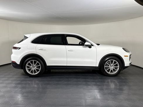 Certified 2024 Porsche Cayenne AWD/4WD image 8