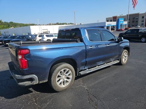 Used 2022 Chevrolet Silverado 1500 LTZ w/ LTZ Convenience Package II AWD/4WD image 8