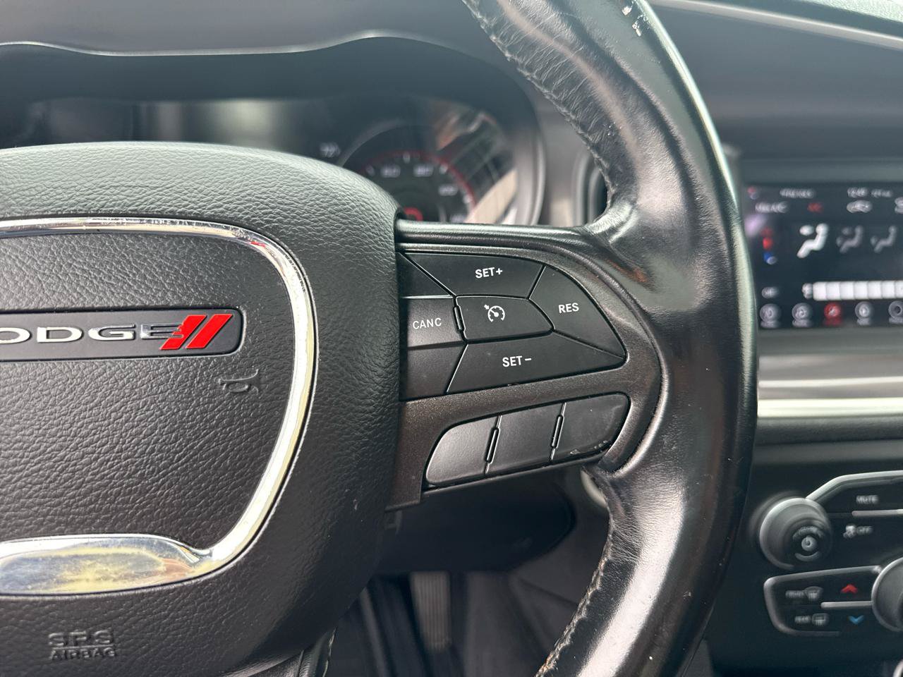 Used 2019 Dodge Charger SXT w/ Blacktop Package RWD image 17