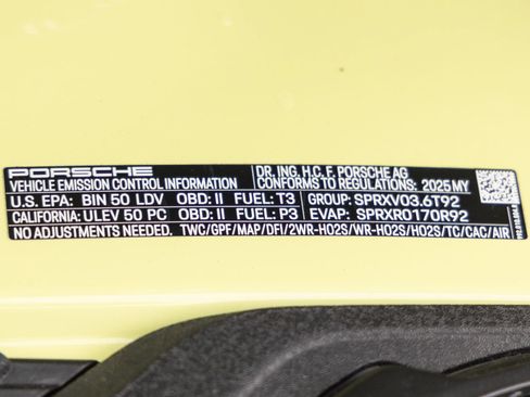 Certified 2025 Porsche 911 Carrera 4 GTS AWD/4WD image 35