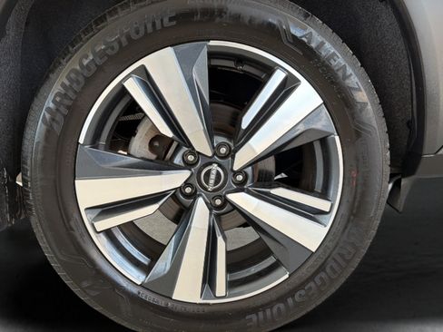 Certified 2023 Nissan Rogue Platinum AWD/4WD image 27