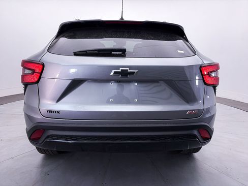 Used 2024 Chevrolet Trax RS w/ Sunroof Package FWD image 13