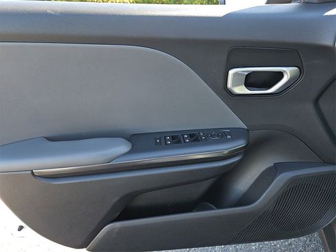 Certified 2025 Kia K4 LX image 13