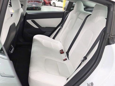 Used 2020 Tesla Model 3 Performance image 30