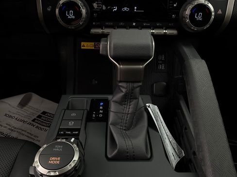 New 2026 Toyota Tacoma Limited AWD/4WD image 28