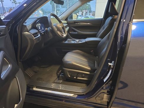 Certified 2025 INFINITI QX60 Luxe image 4